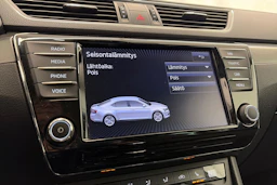 valkoinen Skoda Superb 2017 kuva 34.