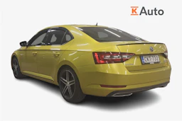 vihreä Skoda Superb 2017 kuva 2.