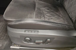 vihreä Skoda Superb 2017 kuva 5.