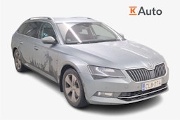 Harmaa Skoda Superb 2017 kuva 1.