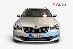 harmaa Skoda Superb 2017 kuva 5.