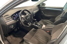 harmaa Skoda Superb 2017 kuva 7.