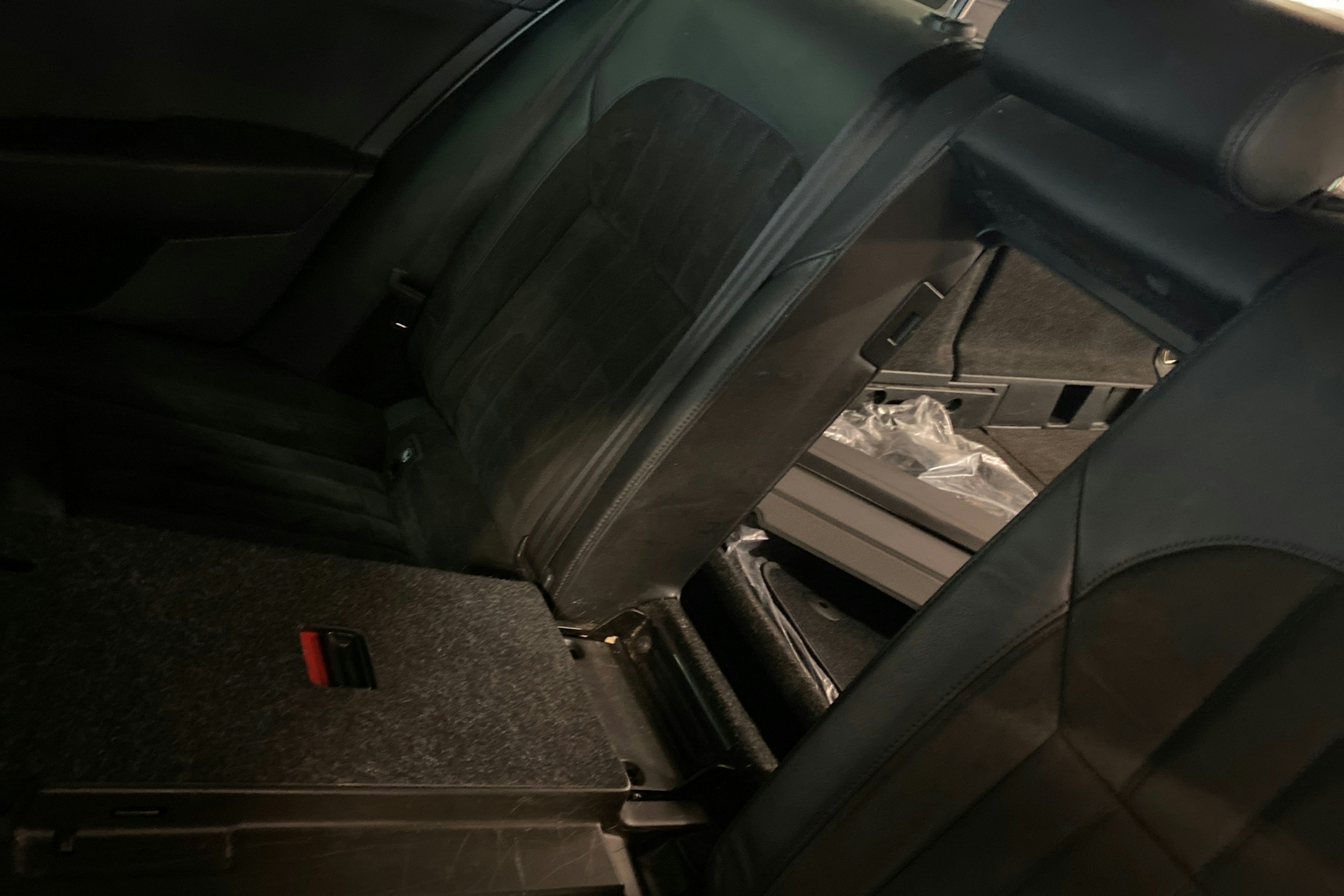 harmaa Skoda Superb 2017 kuva 19.