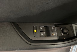 harmaa Skoda Superb 2017 kuva 20.