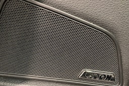 harmaa Skoda Superb 2017 kuva 22.