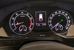 harmaa Skoda Superb 2017 kuva 24.