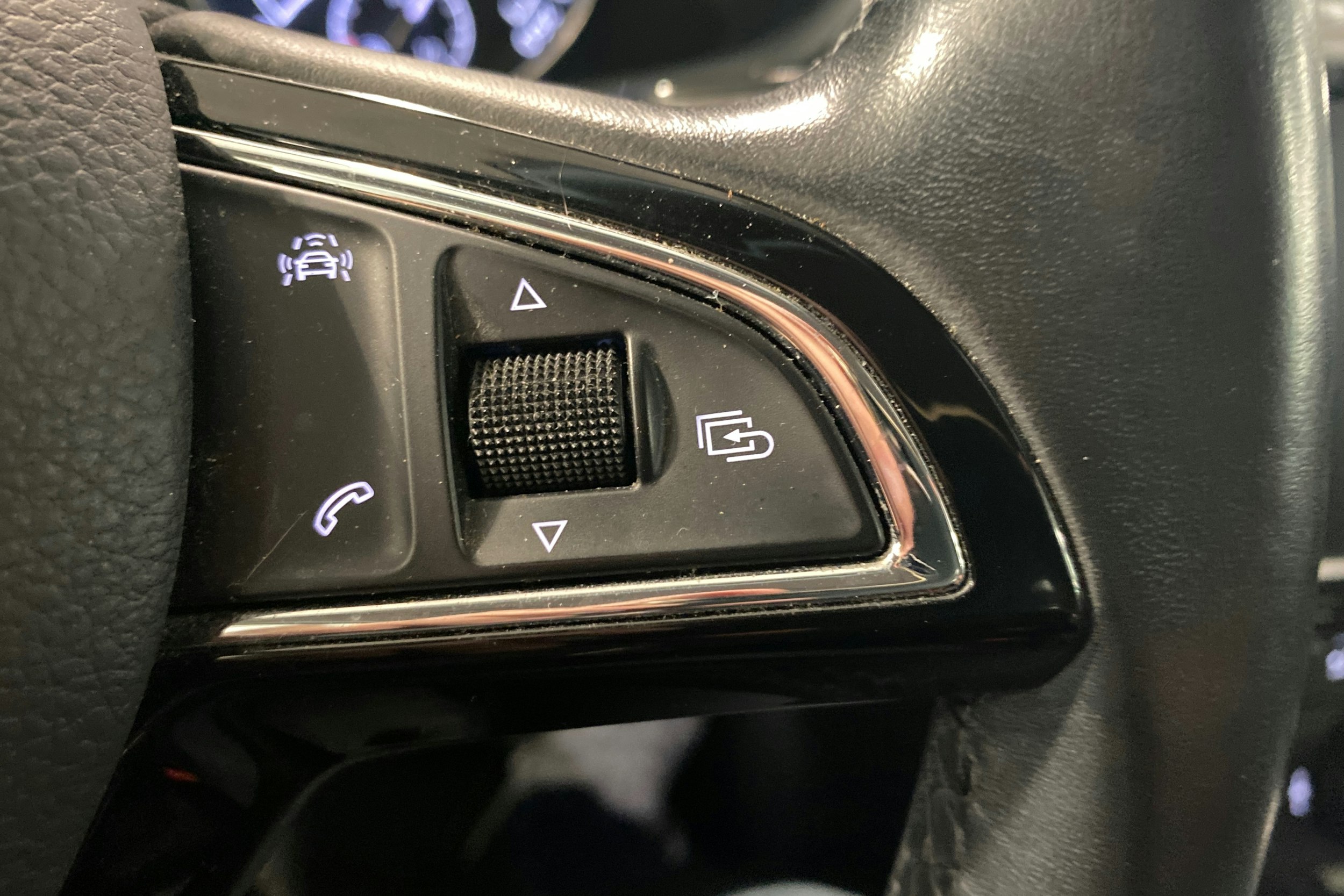 harmaa Skoda Superb 2017 kuva 25.