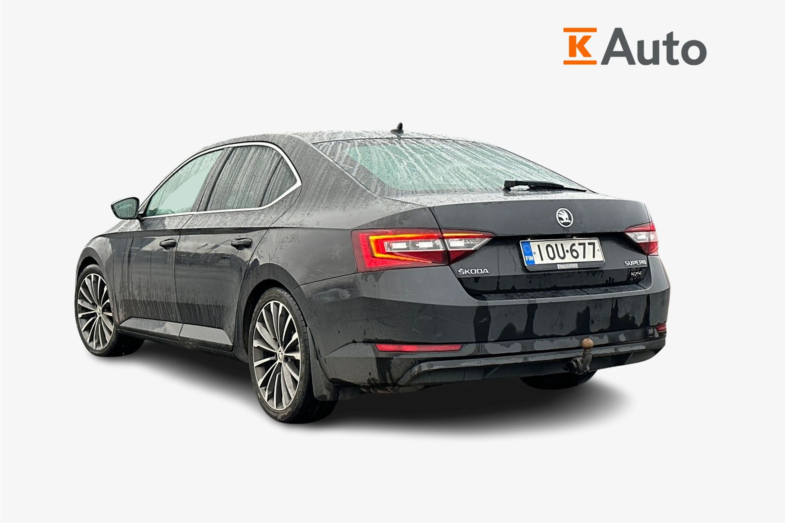 musta Skoda Superb 2017 kuva 2.