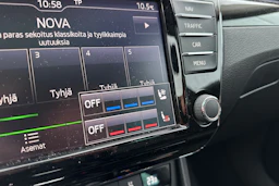 musta Skoda Superb 2017 kuva 7.