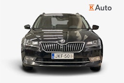 musta Skoda Superb 2017 kuva 5.