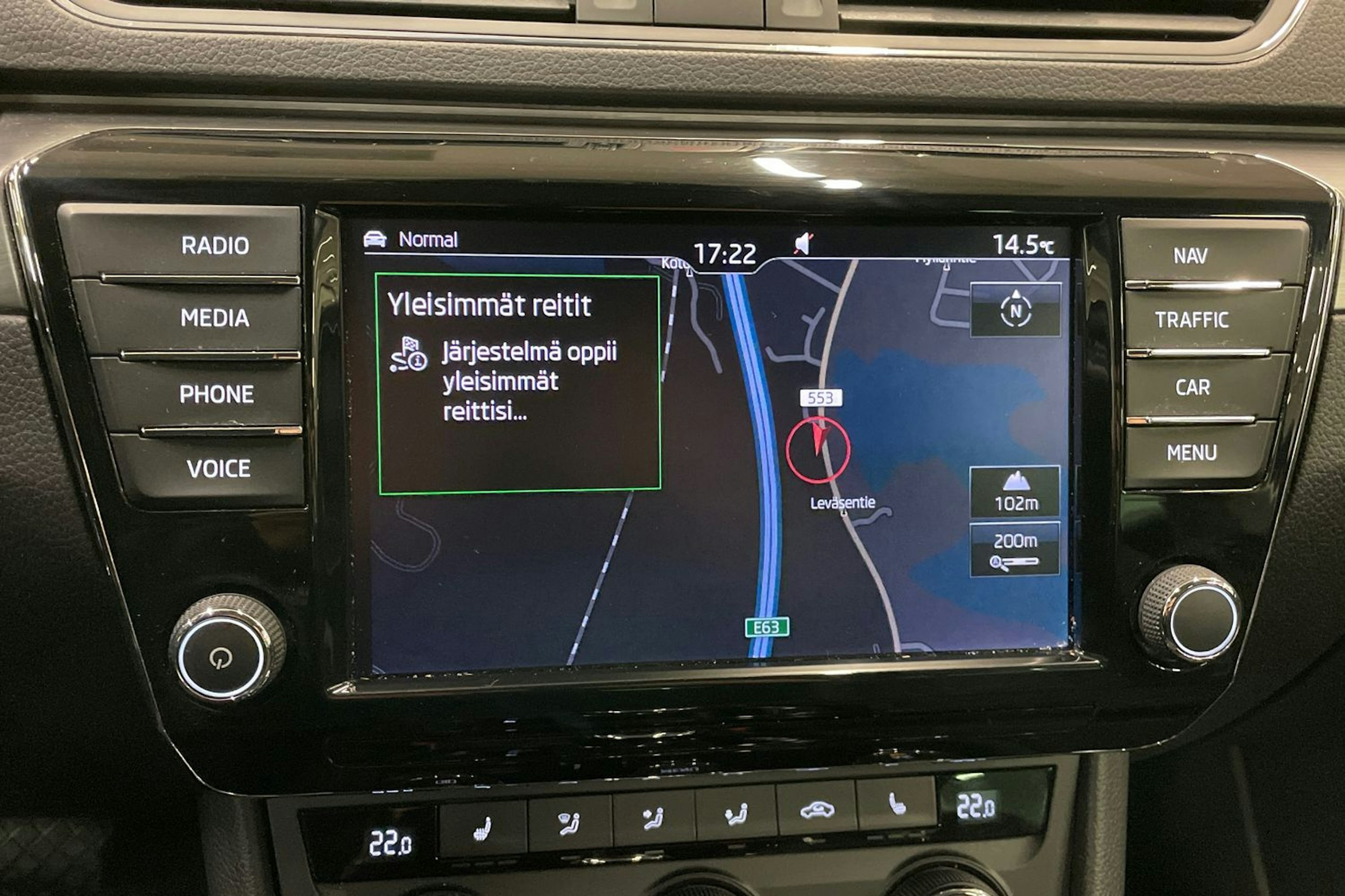 musta Skoda Superb 2017 kuva 28.