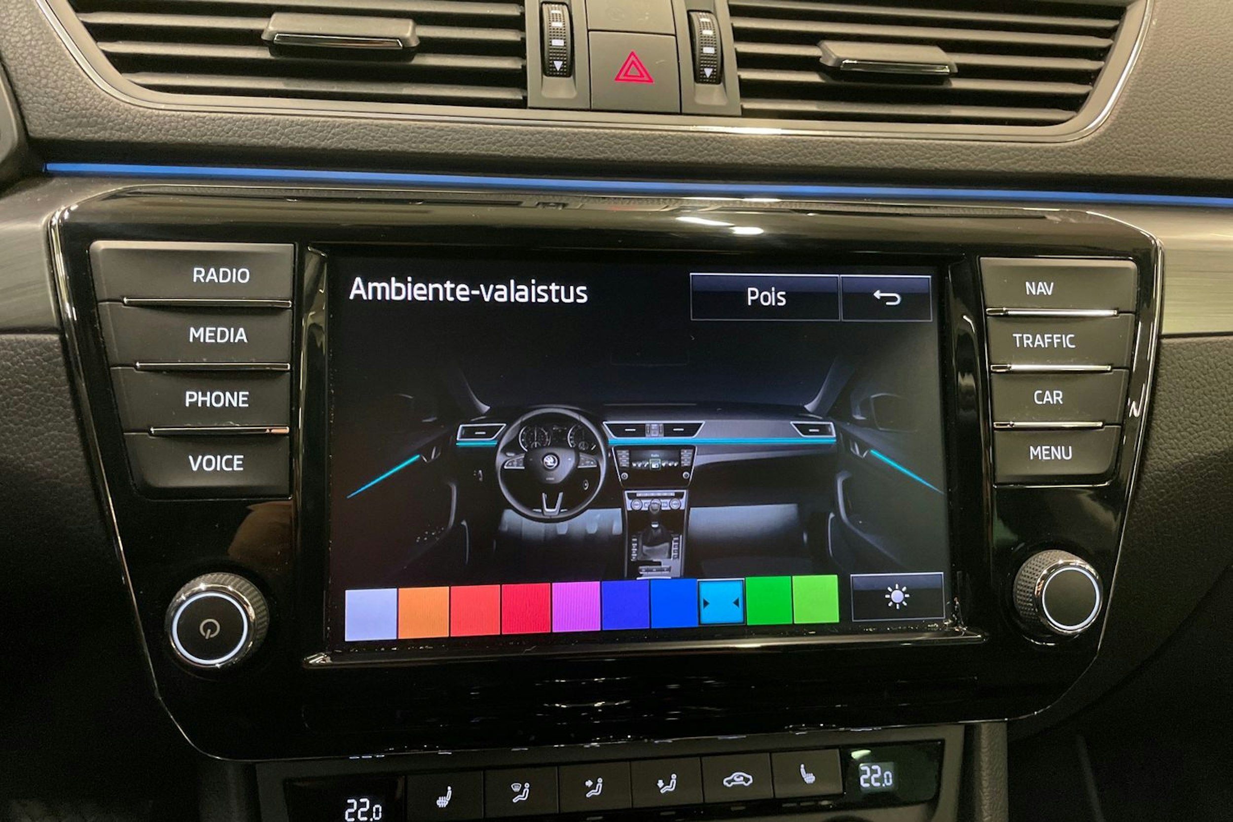 musta Skoda Superb 2017 kuva 29.