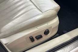 valkoinen Skoda Superb 2017 kuva 34.