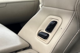 valkoinen Skoda Superb 2017 kuva 36.