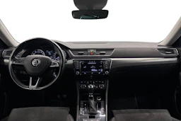 ruskea (beige) Skoda Superb 2017 kuva 7.