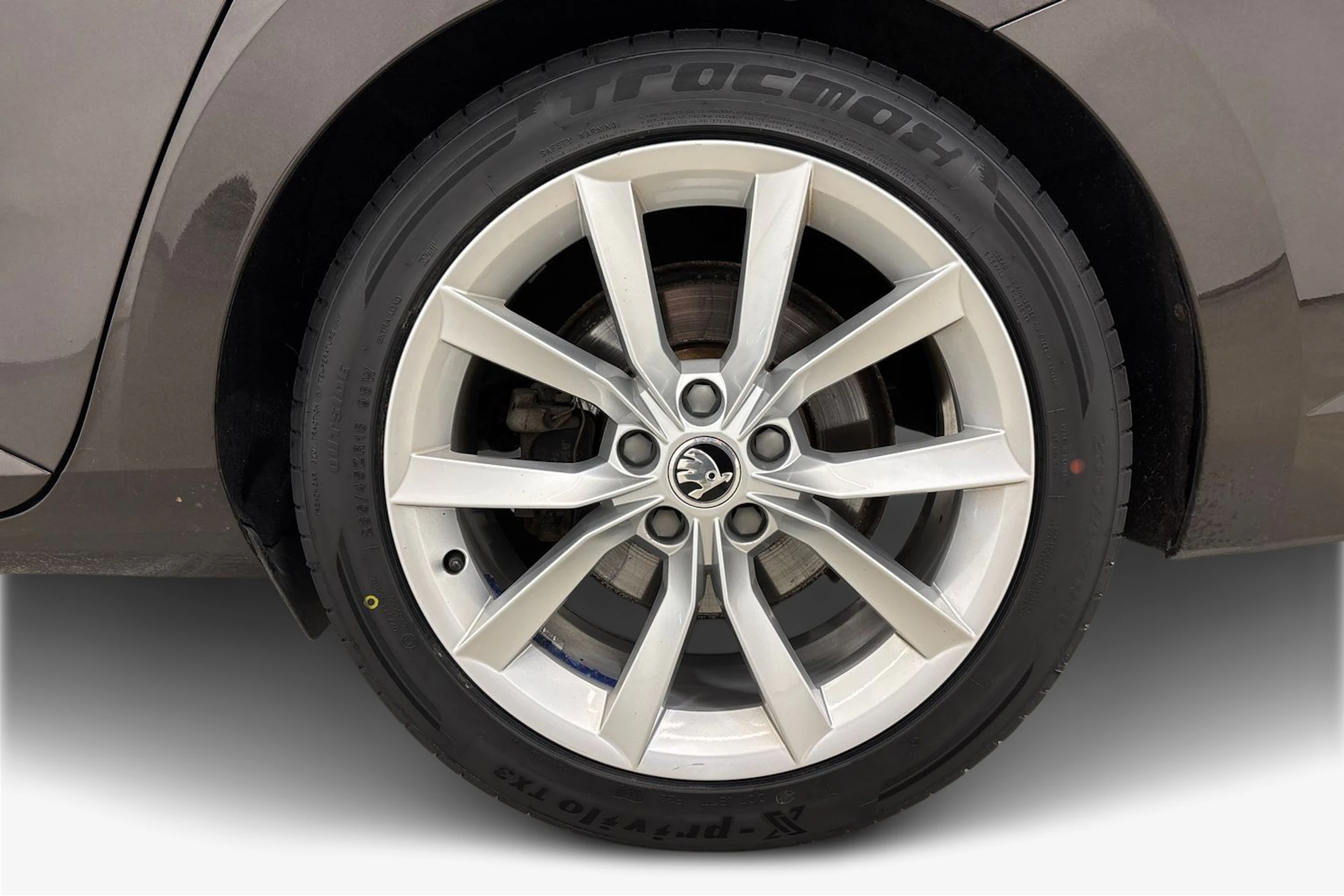 ruskea (beige) Skoda Superb 2017 kuva 9.
