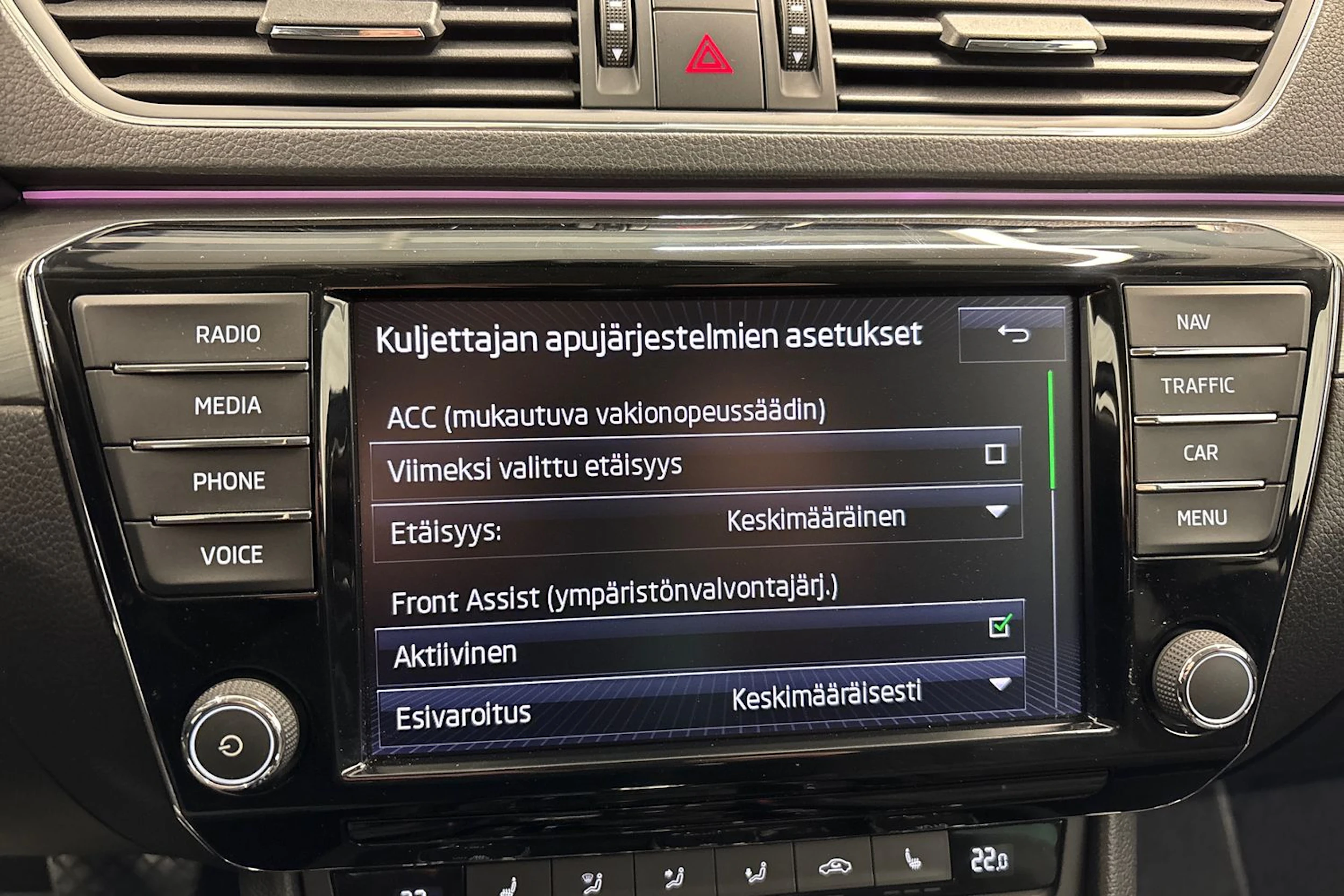 ruskea (beige) Skoda Superb 2017 kuva 25.