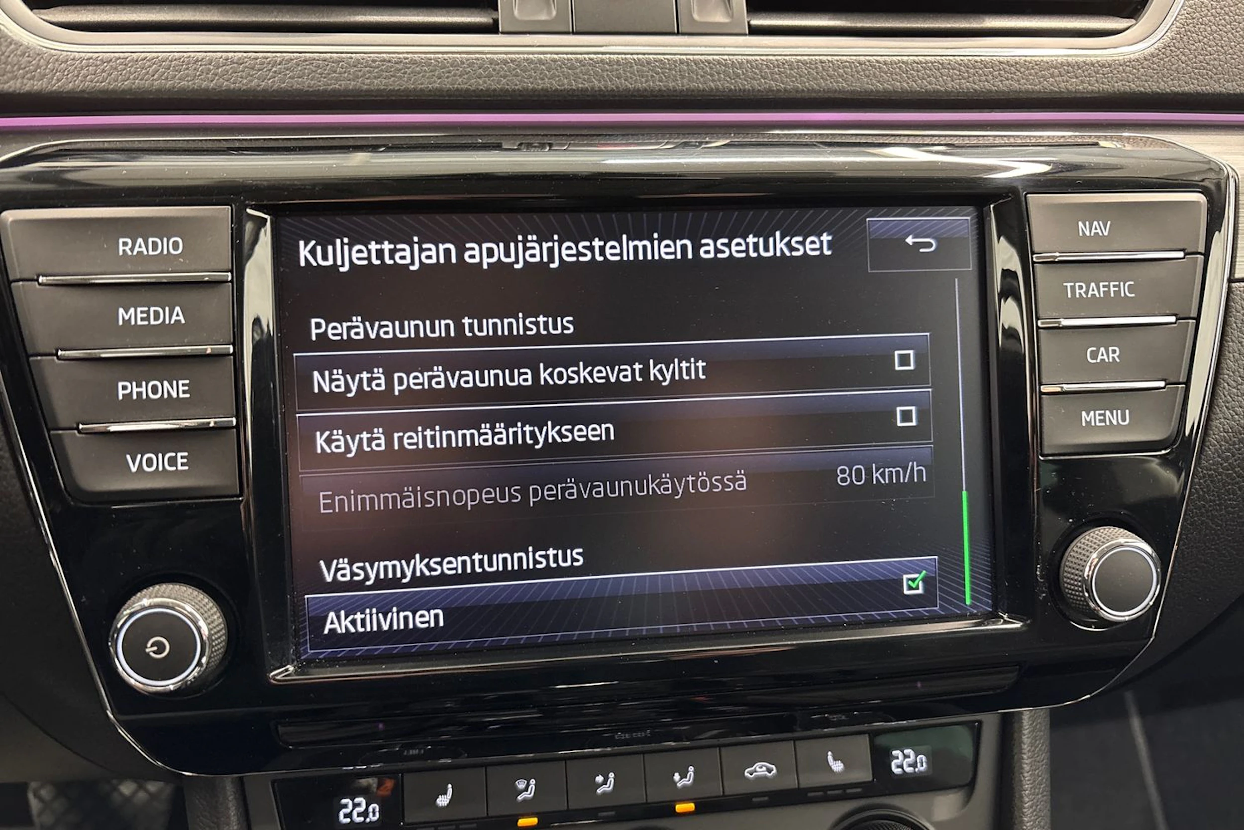 ruskea (beige) Skoda Superb 2017 kuva 27.