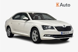 valkoinen Skoda Superb 2017 kuva 1.