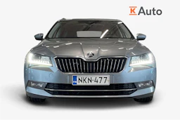 harmaa Skoda Superb 2017 kuva 4.