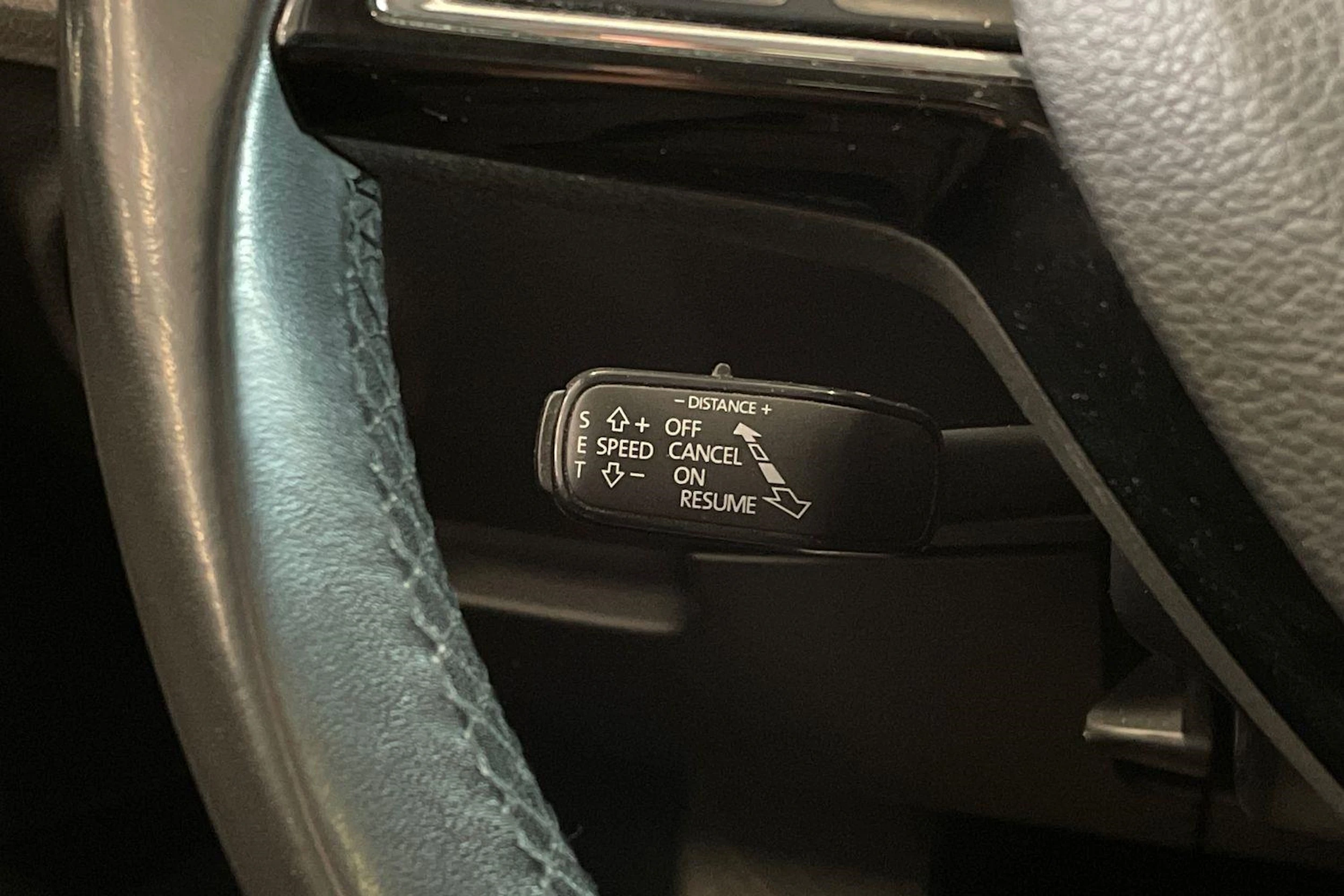 harmaa Skoda Superb 2017 kuva 17.