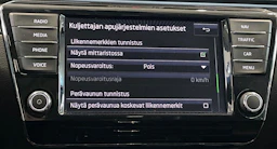 harmaa Skoda Superb 2017 kuva 23.