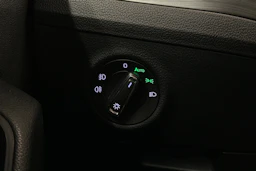 valkoinen Skoda Superb 2017 kuva 15.