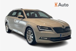 valkoinen Skoda Superb 2017 kuva 1.