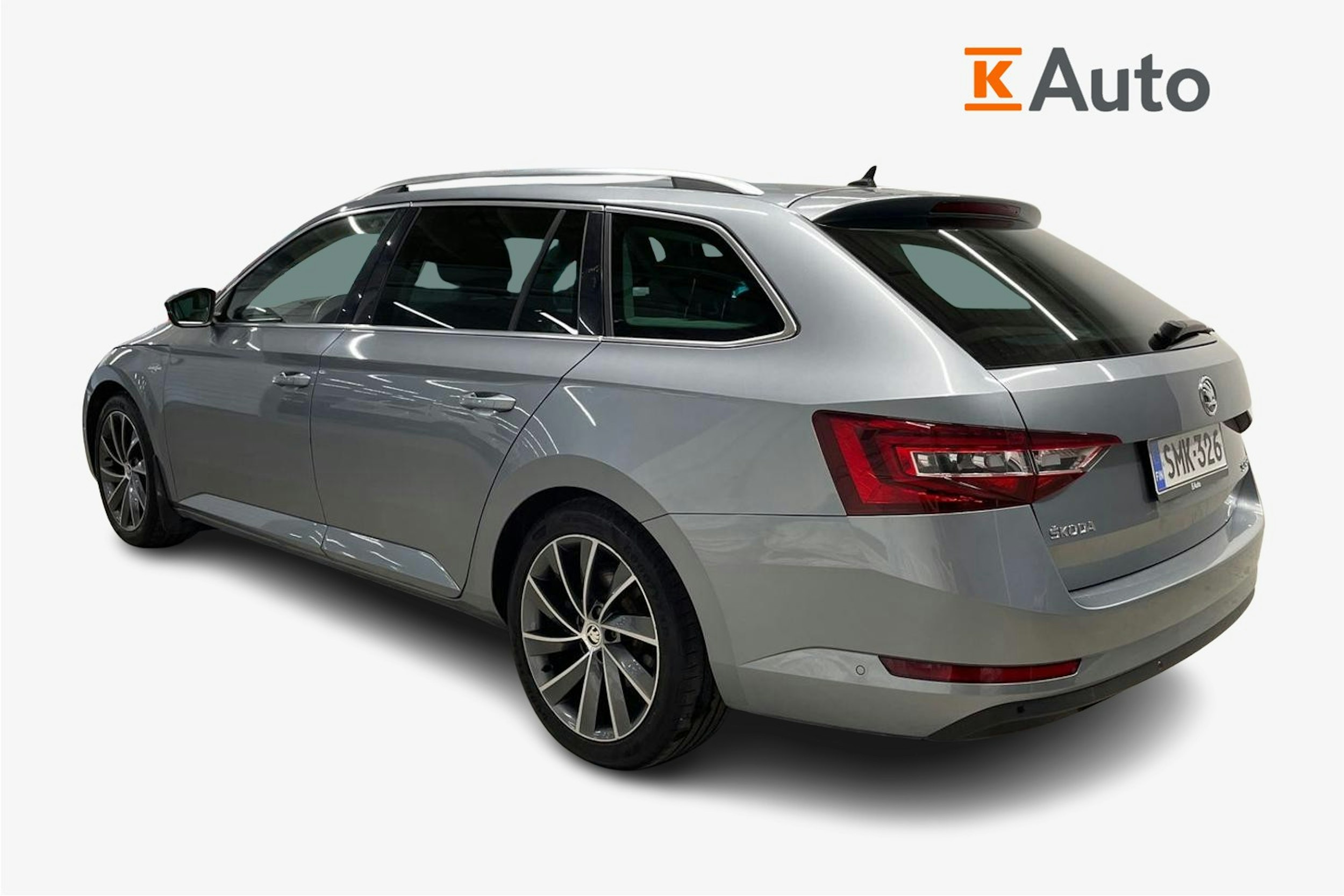 met. harmaa Skoda Superb 2017 kuva 2.