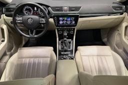met. harmaa Skoda Superb 2017 kuva 9.