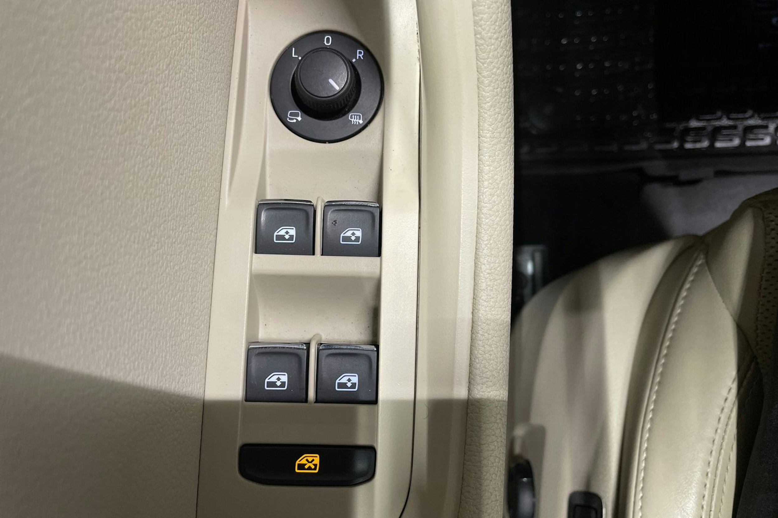 met. harmaa Skoda Superb 2017 kuva 23.