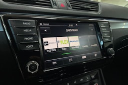 Sininen Skoda Superb 2017 kuva 16.