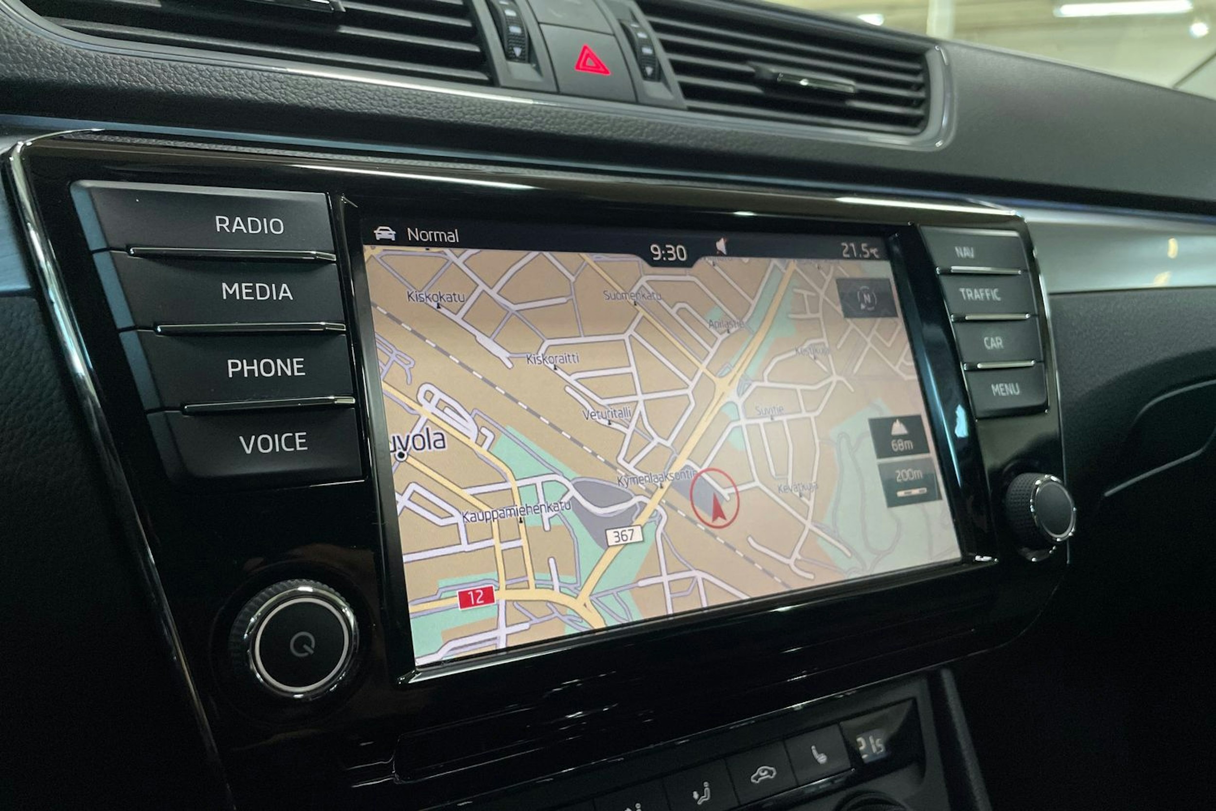 Sininen Skoda Superb 2017 kuva 19.