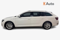 Valkoinen Skoda Superb 2017 kuva 9.