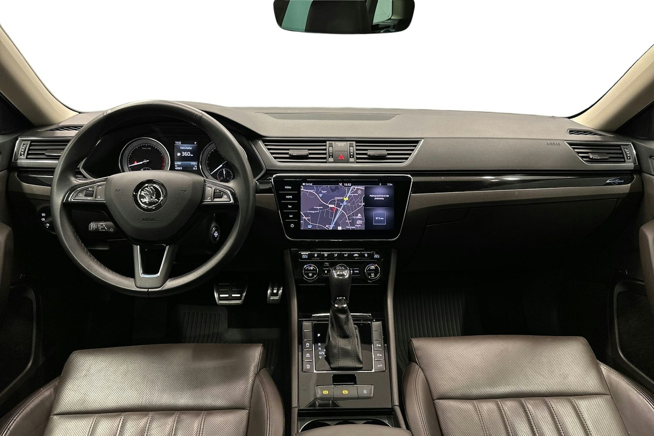 Ruskea (beige) Skoda Superb 2018 kuva 9.