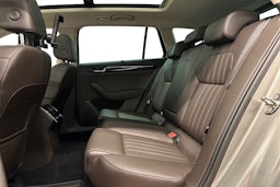 Ruskea (beige) Skoda Superb 2018 kuva 10.