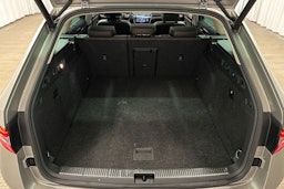 Ruskea (beige) Skoda Superb 2018 kuva 14.