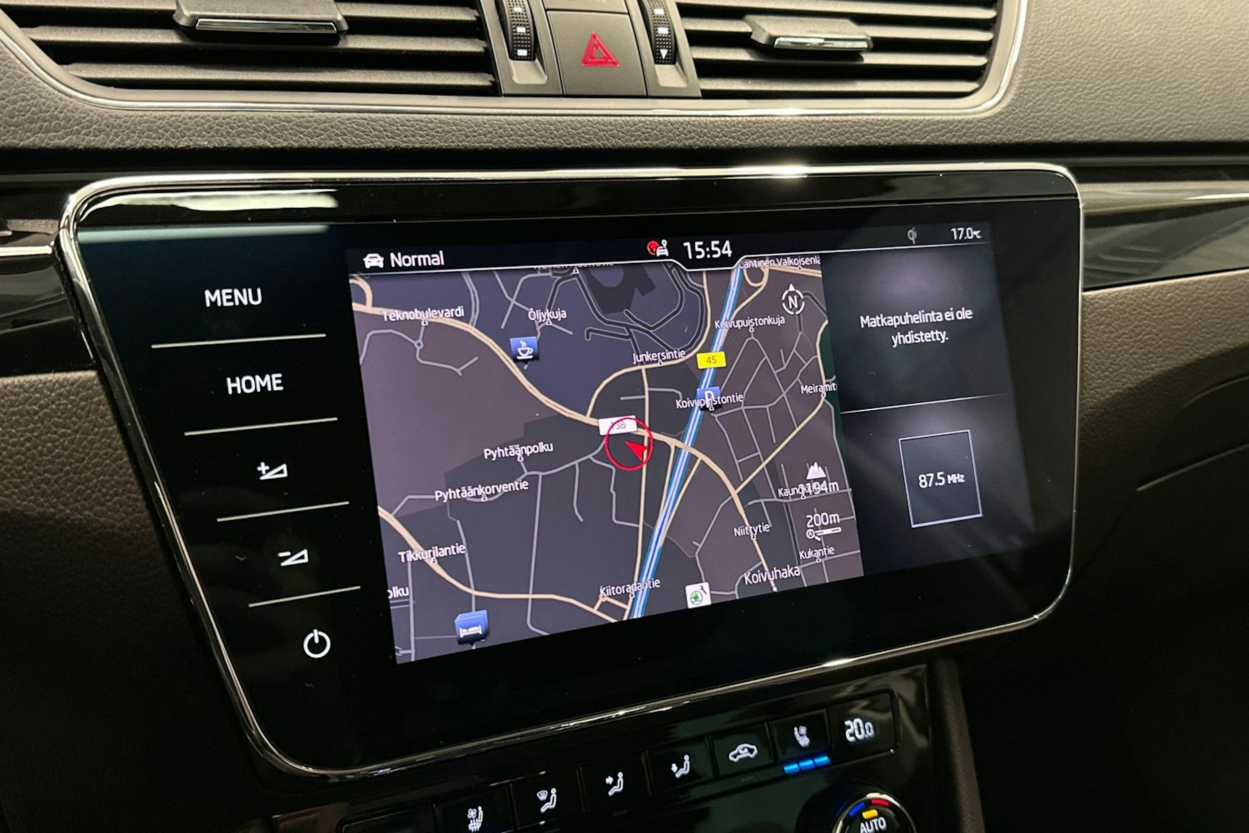 Ruskea (beige) Skoda Superb 2018 kuva 27.