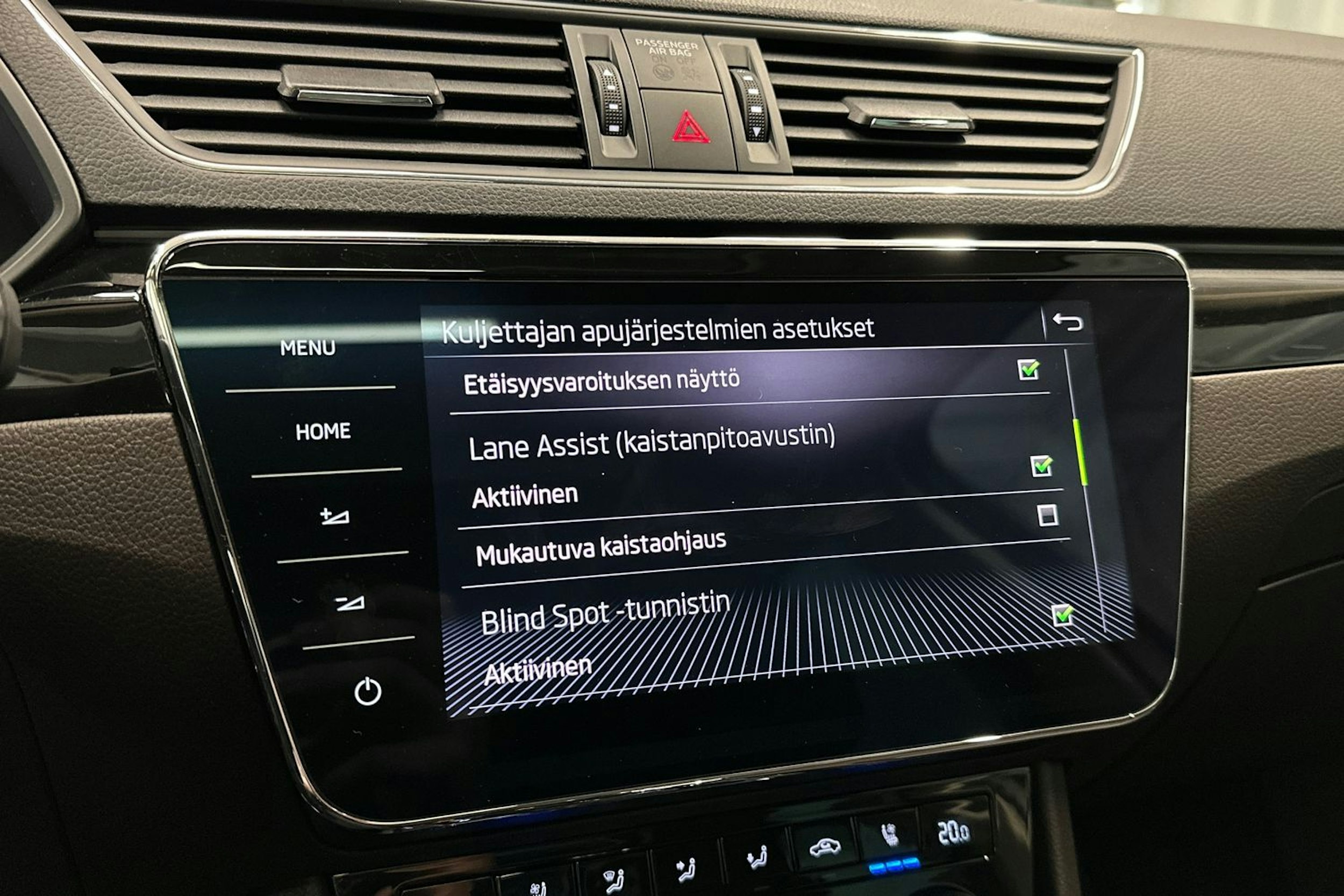 Ruskea (beige) Skoda Superb 2018 kuva 33.