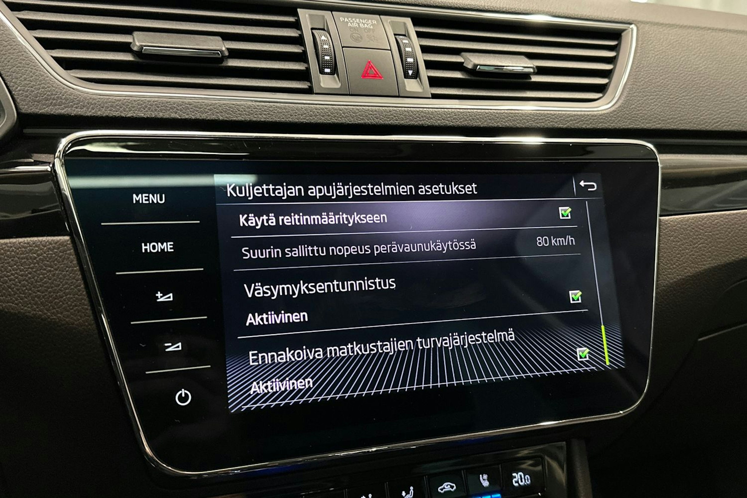 Ruskea (beige) Skoda Superb 2018 kuva 35.