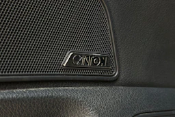 valkoinen Skoda Superb 2018 kuva 30.