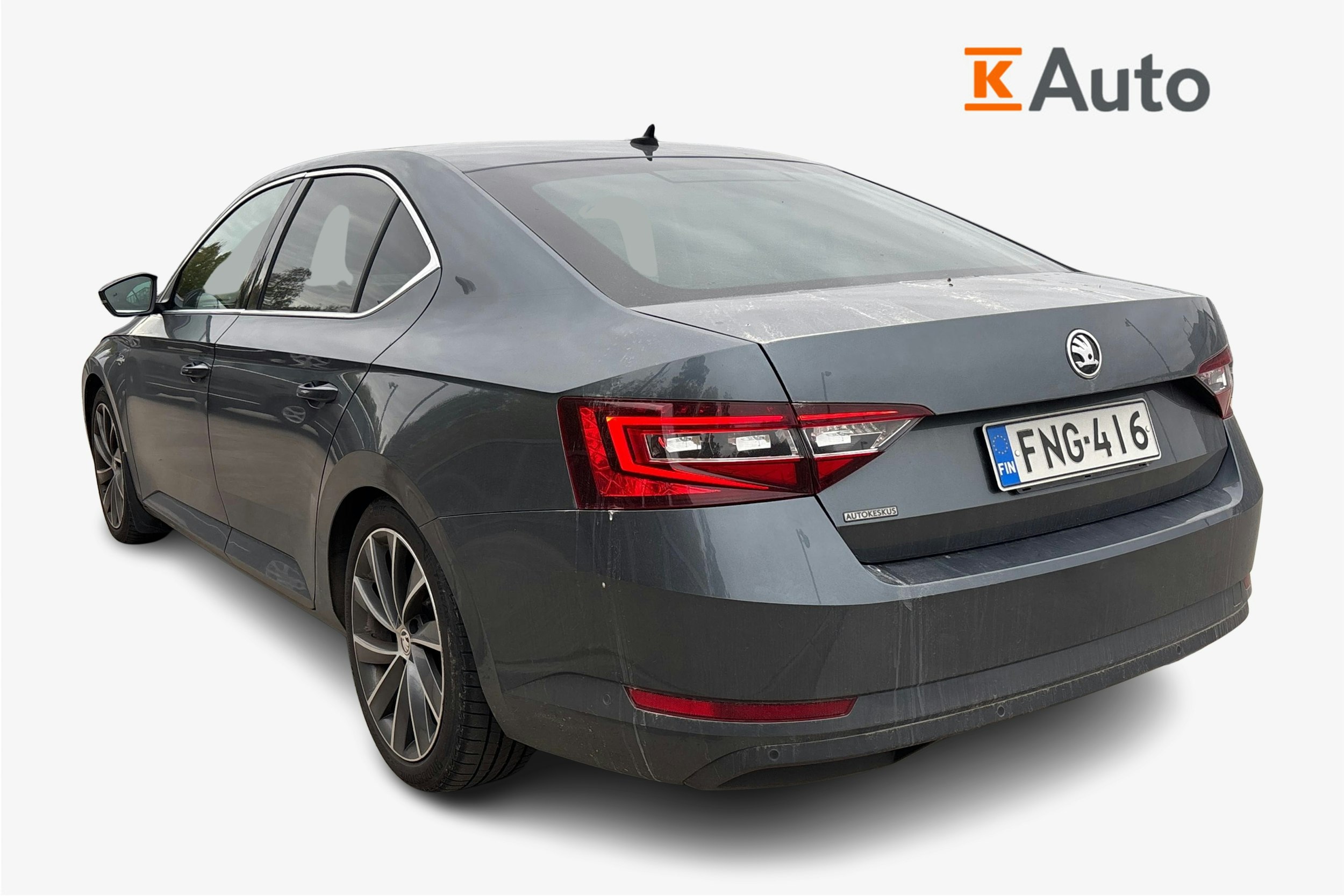 harmaa Skoda Superb 2018 kuva 2.