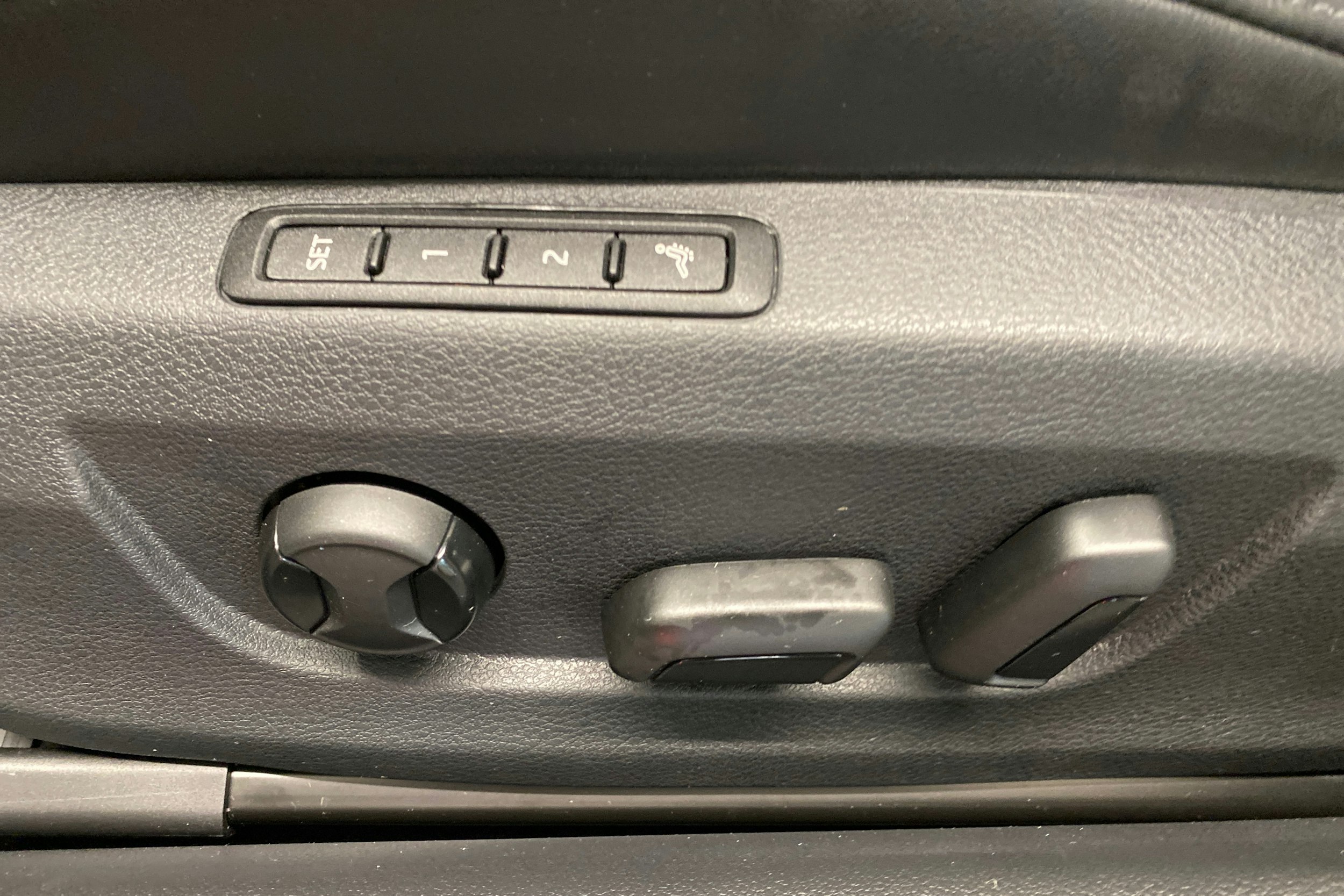 harmaa Skoda Superb 2018 kuva 23.