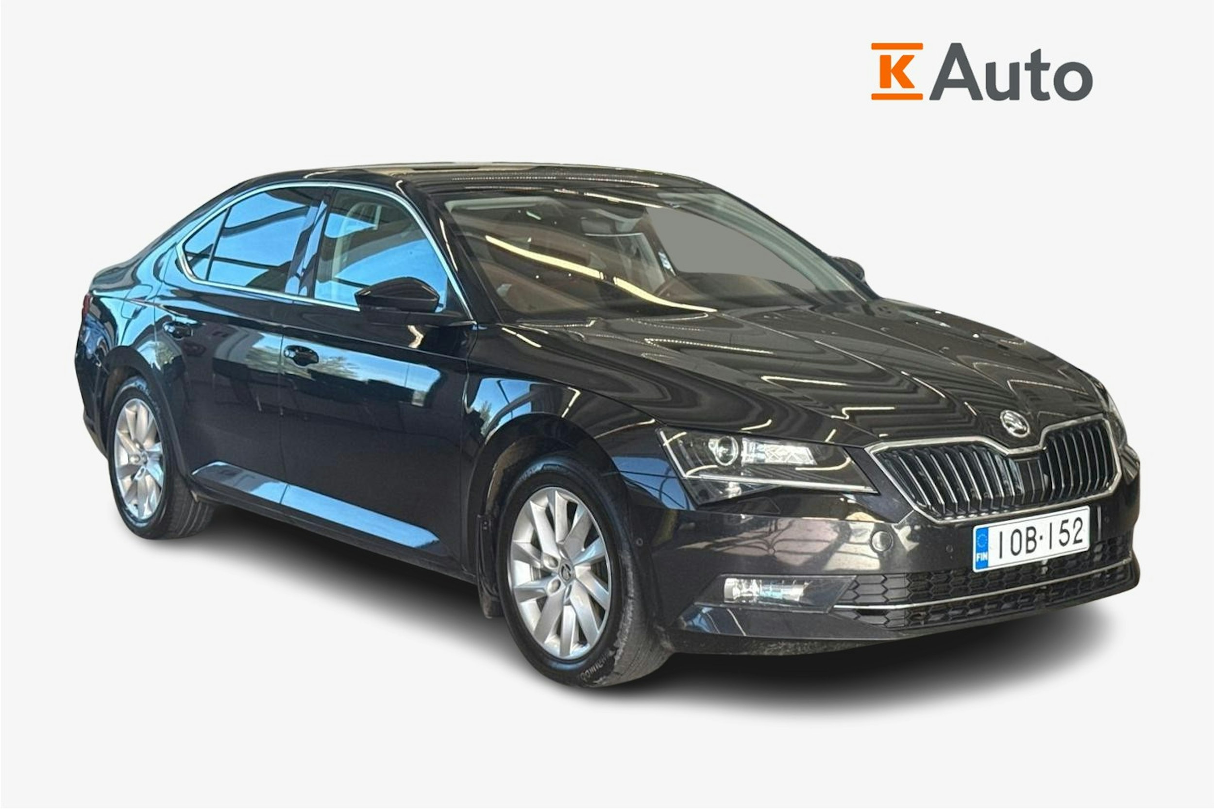 Musta Skoda Superb 2018 kuva 1.