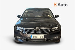 Musta Skoda Superb 2018 kuva 4.