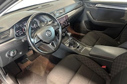 ruskea (beige) Skoda Superb 2018 kuva 7.