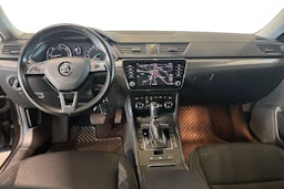 ruskea (beige) Skoda Superb 2018 kuva 9.