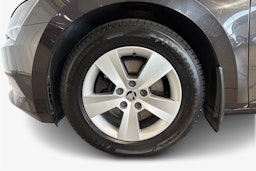 ruskea (beige) Skoda Superb 2018 kuva 11.