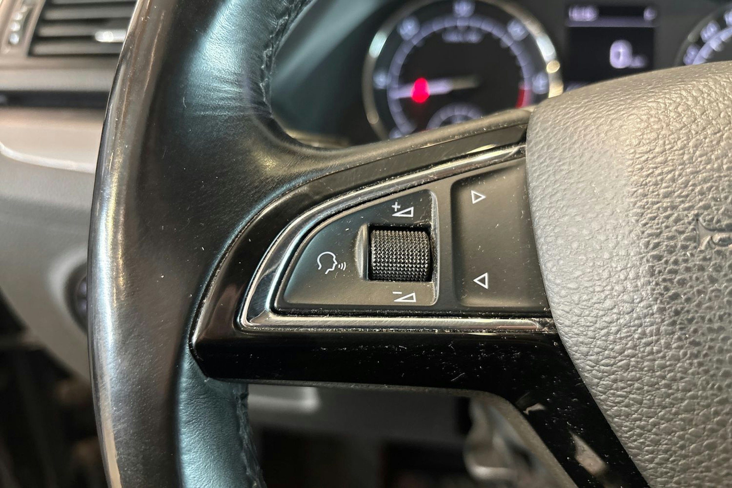 ruskea (beige) Skoda Superb 2018 kuva 16.