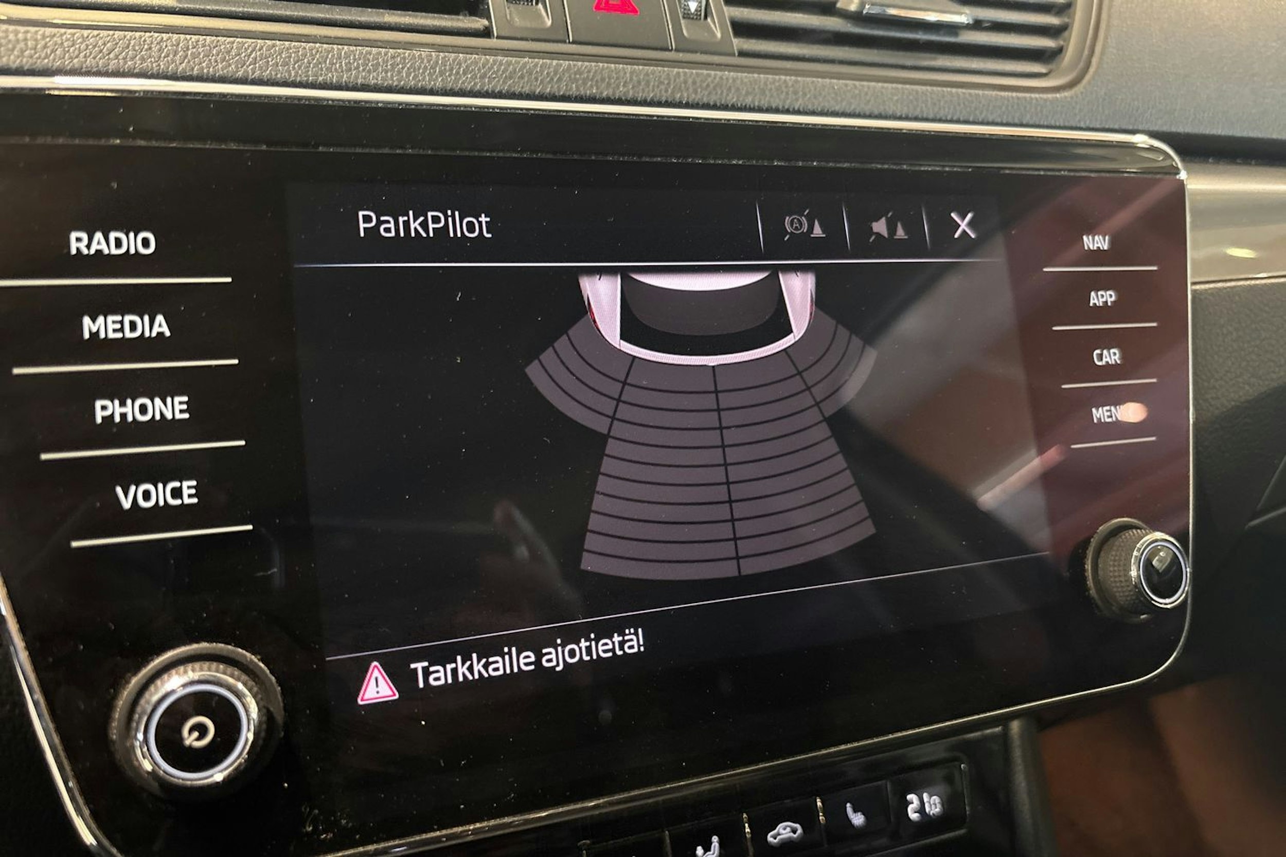 ruskea (beige) Skoda Superb 2018 kuva 20.